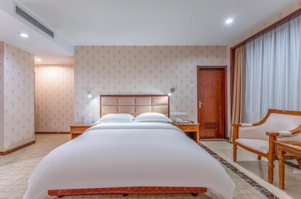 Baoding Zhong Yin Hotel Exterior foto